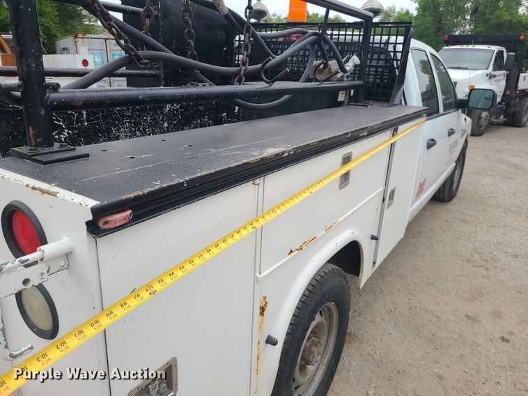 image for item MO9972 2009 Dodge Ram 2500HD  Quad Cab utility bed pickup truck