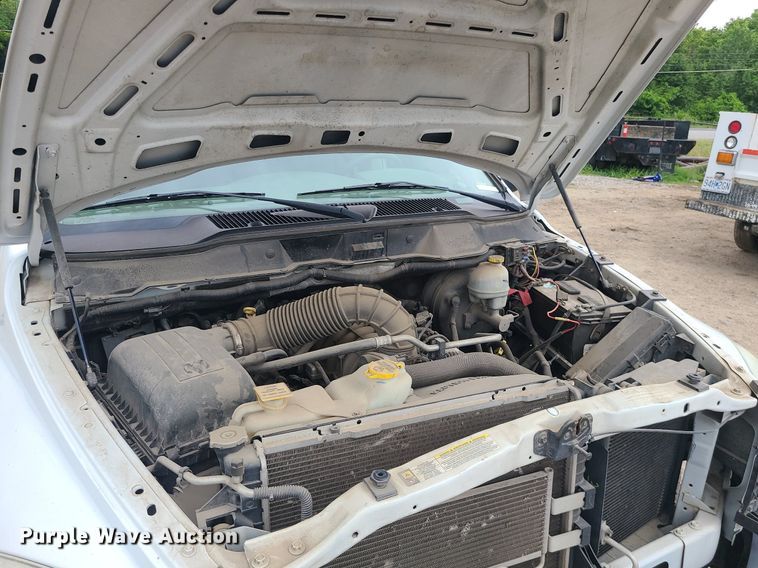 image for item MO9972 2009 Dodge Ram 2500HD  Quad Cab utility bed pickup truck