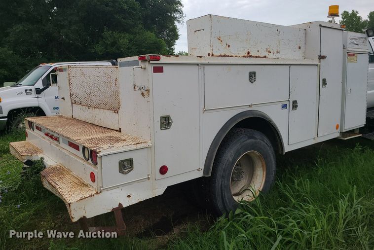 image for item MO9973 2007 Ford F750 Super Duty  utility / service truck