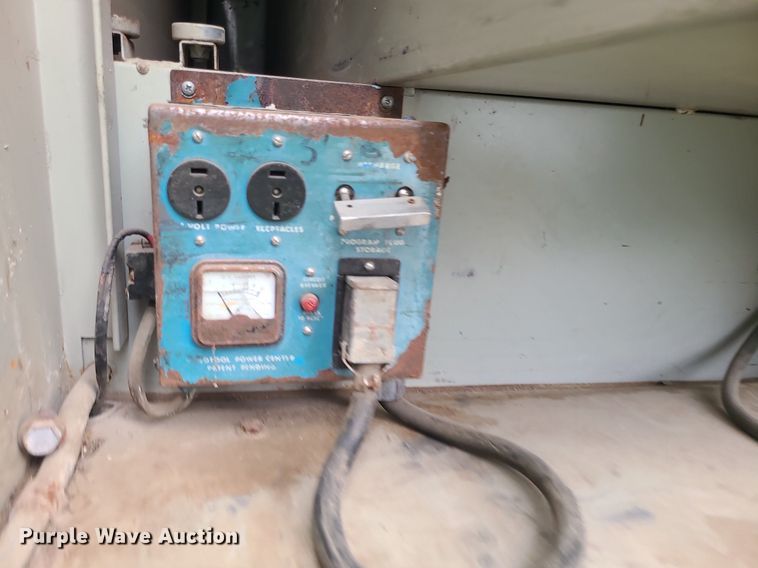 image for item MO9973 2007 Ford F750 Super Duty  utility / service truck