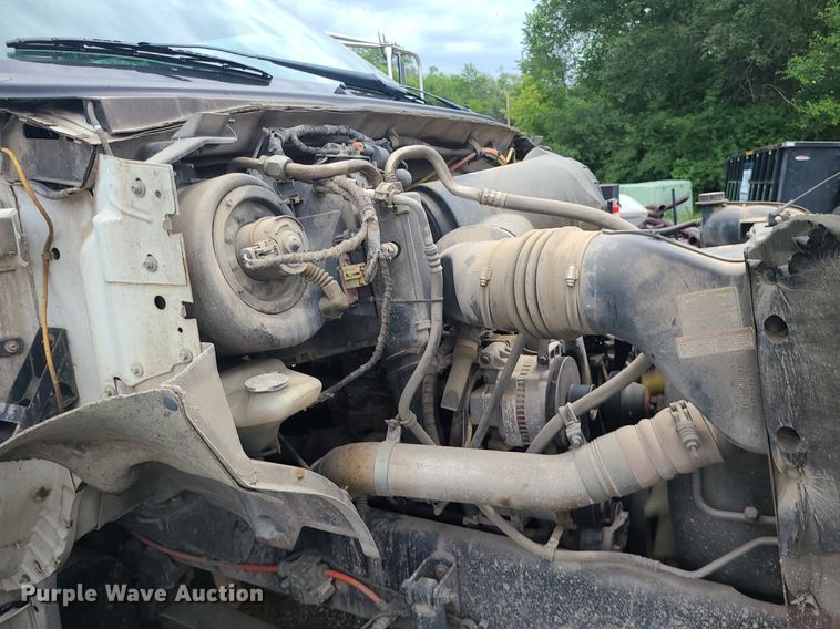 image for item MO9973 2007 Ford F750 Super Duty  utility / service truck