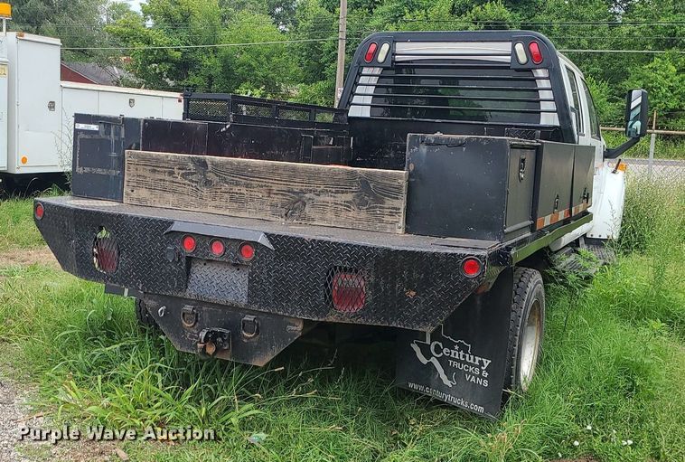 image for item MO9974 2009 Chevrolet C4500  Crew Cab flatbed truck