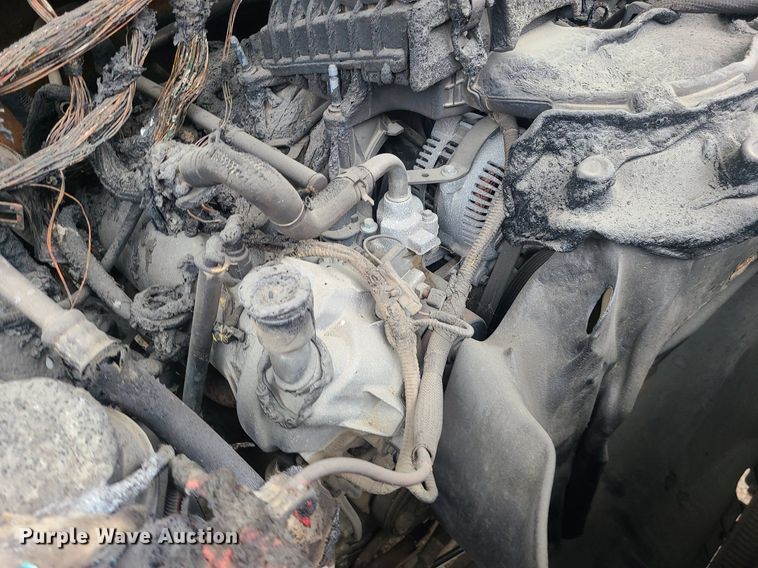 image for item MO9975 2005 Ford F250 Super Duty  Crew Cab utility bed pickup truck