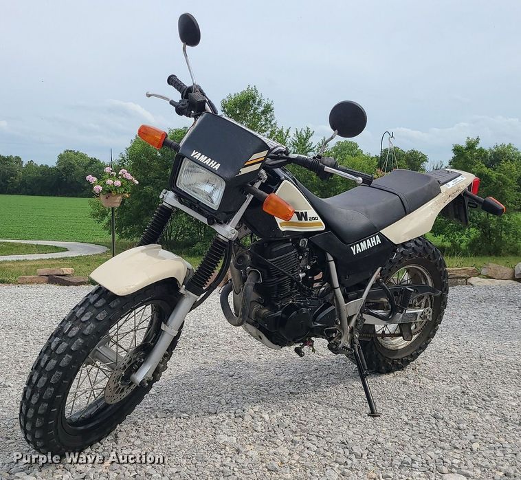 image for item MO9978 2019 Yamaha TW200  motorcycle