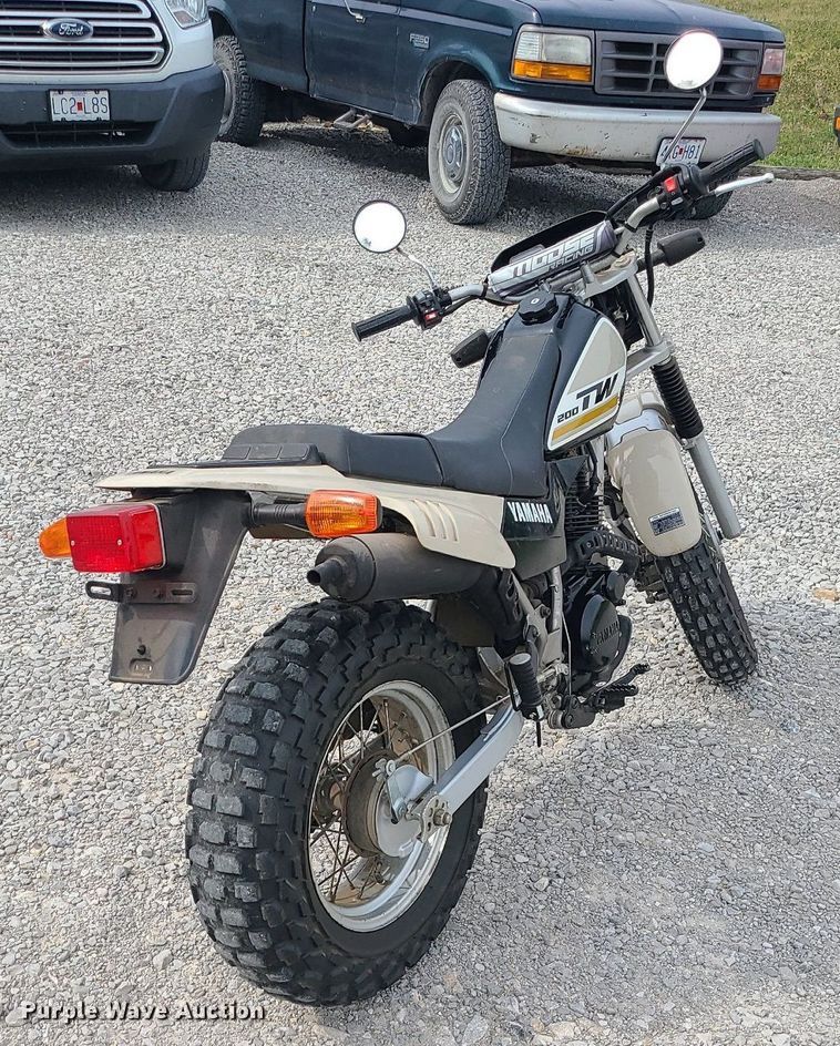 image for item MO9978 2019 Yamaha TW200  motorcycle