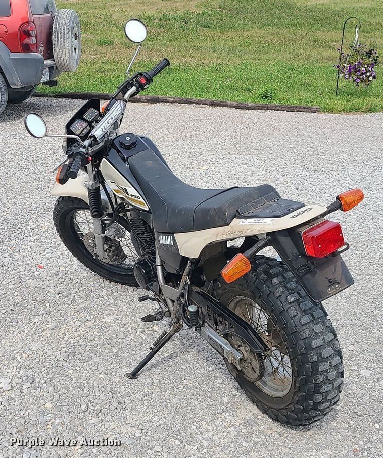 image for item MO9978 2019 Yamaha TW200  motorcycle