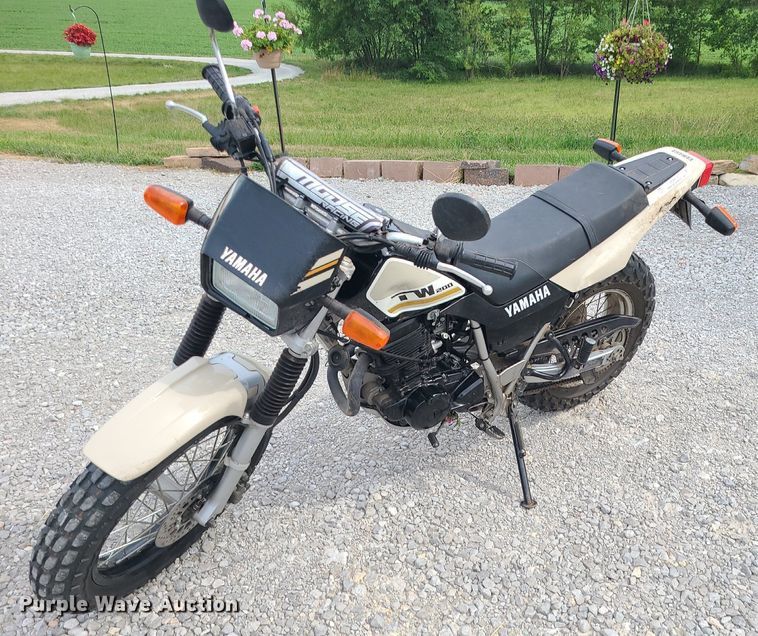 image for item MO9978 2019 Yamaha TW200  motorcycle