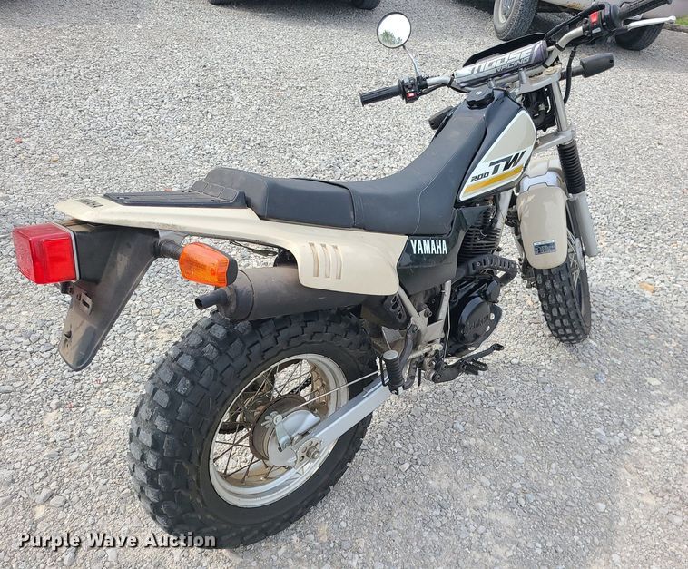 image for item MO9978 2019 Yamaha TW200  motorcycle