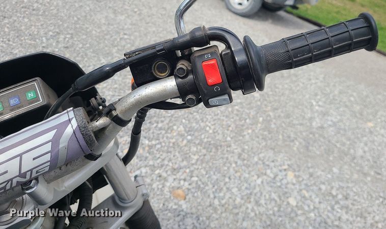 image for item MO9978 2019 Yamaha TW200  motorcycle