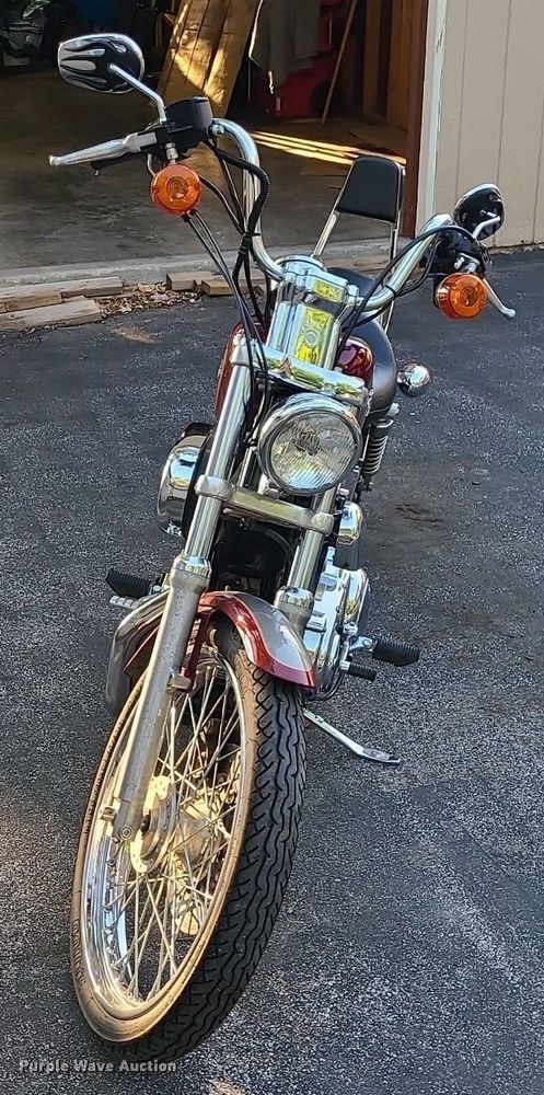 image for item MO9979 1997 Harley Davidson XL 1200C  motorcycle