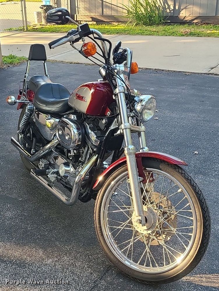 image for item MO9979 1997 Harley Davidson XL 1200C  motorcycle