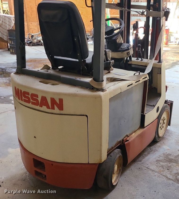 image for item MO9980 Nissan CYM02L255  forklift