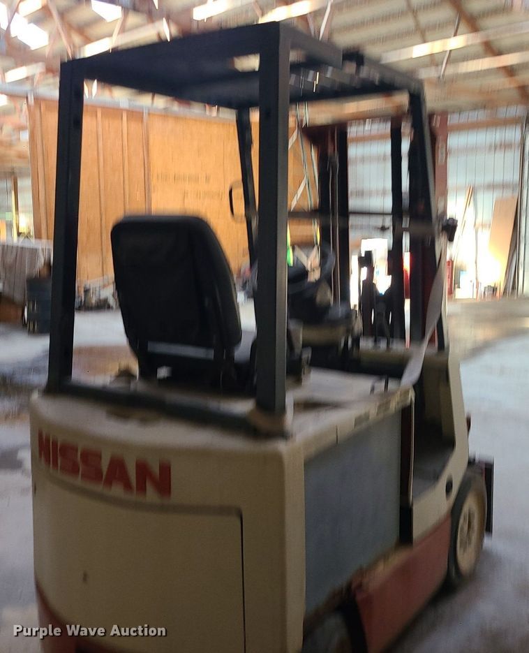 image for item MO9980 Nissan CYM02L255  forklift