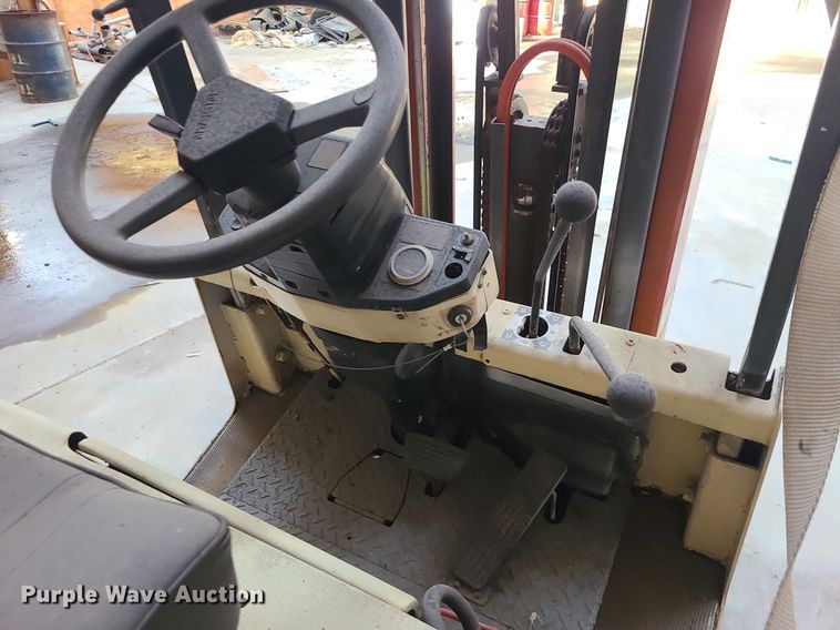 image for item MO9980 Nissan CYM02L255  forklift