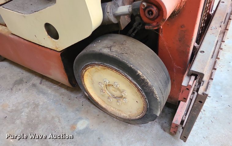 image for item MO9980 Nissan CYM02L255  forklift