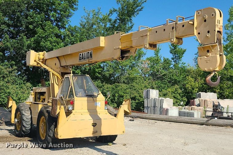 image for item MO9981 Galion KC10  crane