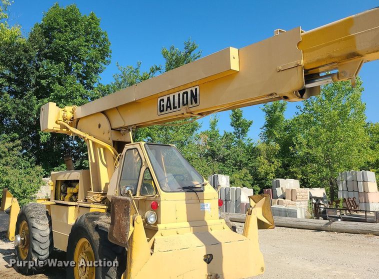 image for item MO9981 Galion KC10  crane