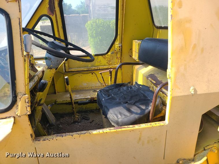 image for item MO9981 Galion KC10  crane