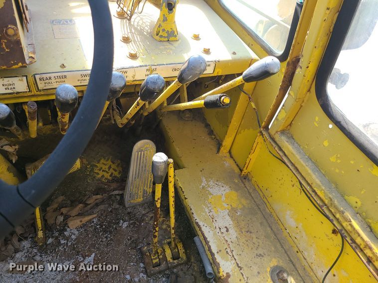 image for item MO9981 Galion KC10  crane