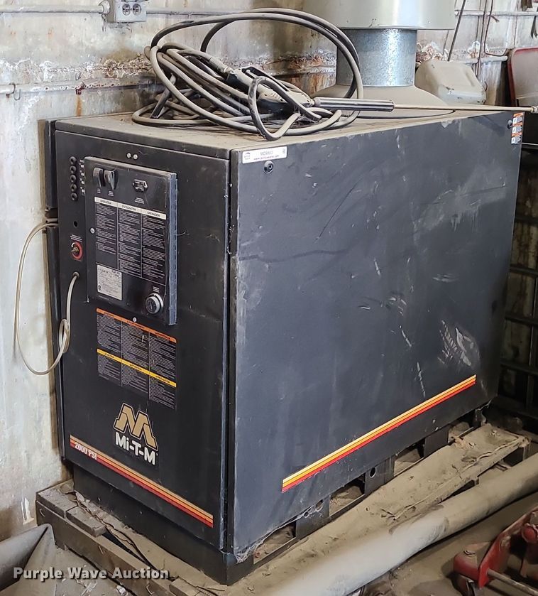 image for item MO9983 Mi-T-M HG-2004-2330  pressure washer