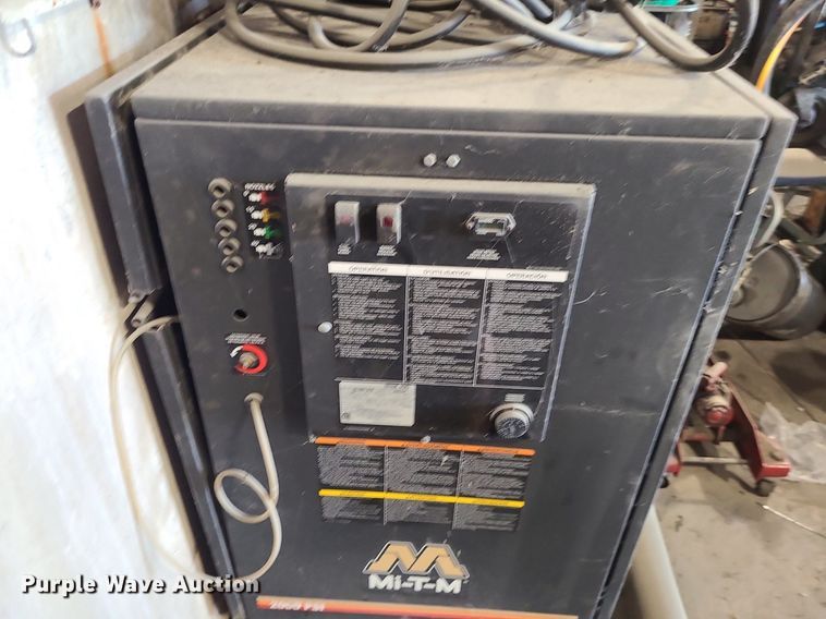 image for item MO9983 Mi-T-M HG-2004-2330  pressure washer