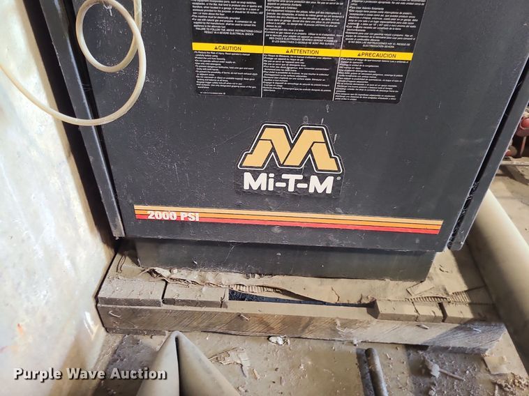 image for item MO9983 Mi-T-M HG-2004-2330  pressure washer