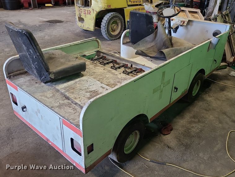 image for item MO9984 Utility vehicle