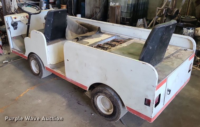 image for item MO9984 Utility vehicle