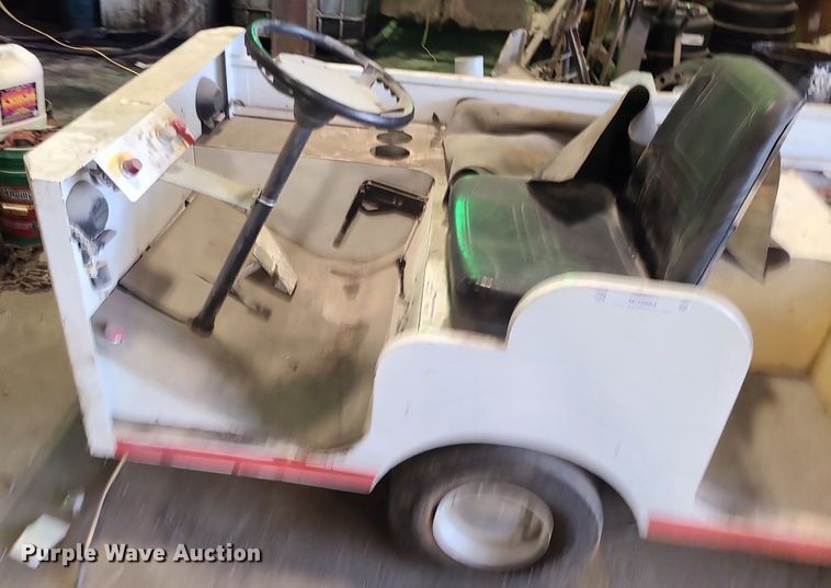 image for item MO9984 Utility vehicle