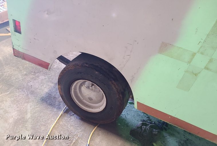 image for item MO9984 Utility vehicle