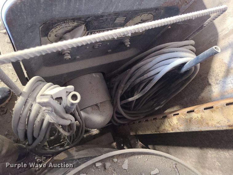 image for item MO9985 Lincoln SA-200  welder