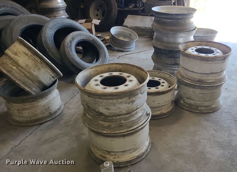 image for item MO9986 (12) wheels