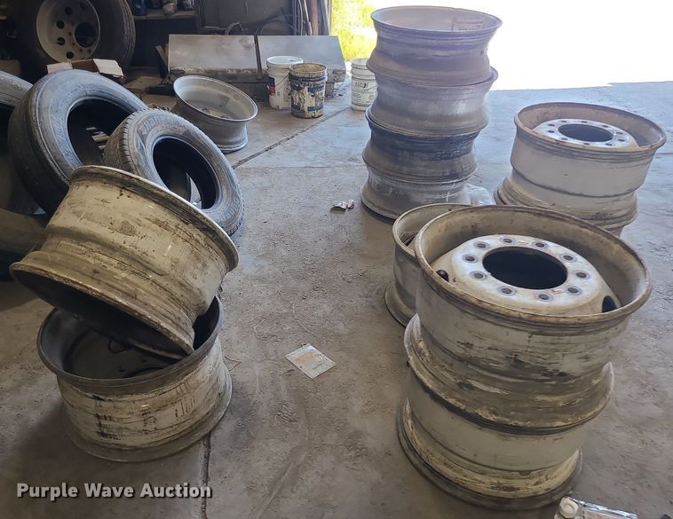 image for item MO9986 (12) wheels