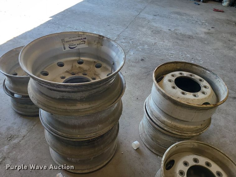 image for item MO9986 (12) wheels