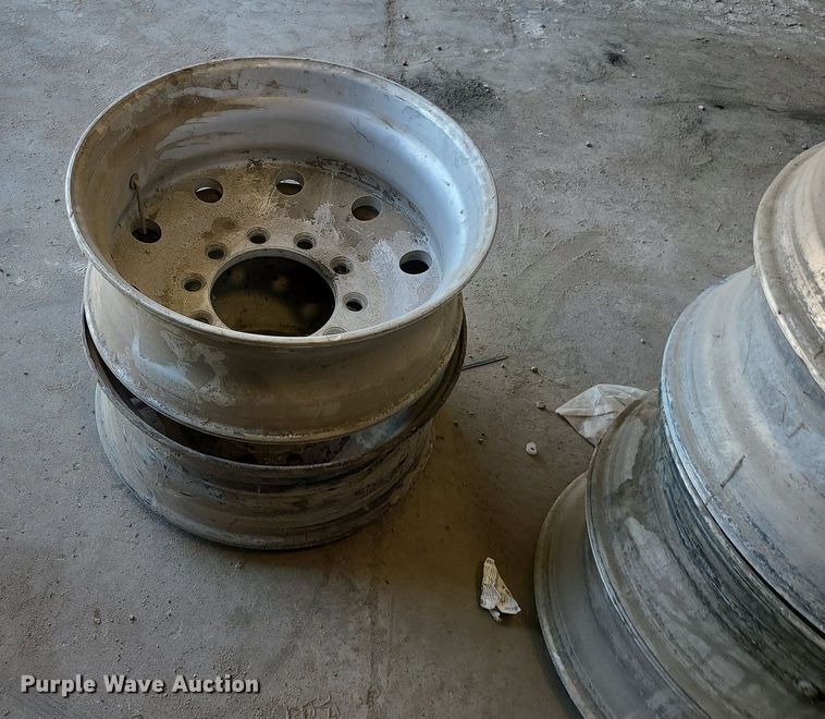 image for item MO9986 (12) wheels