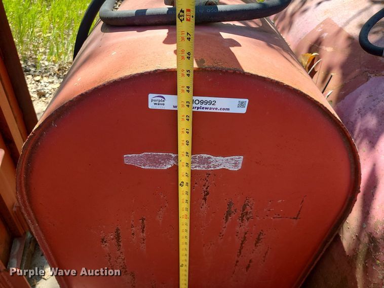 image for item MO9992 (2) oil tanks