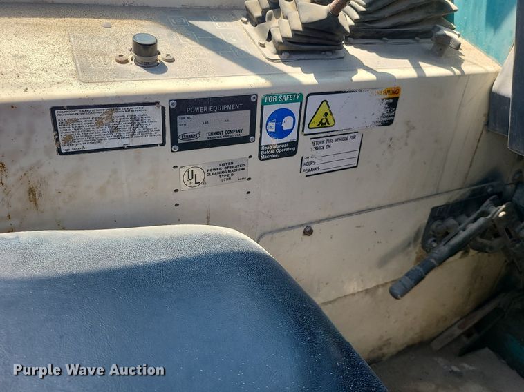 image for item MO9995 Tennant  sweeper