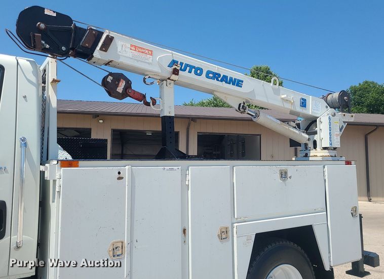 image for item MO9996 2007 International 4300  utility / service truck