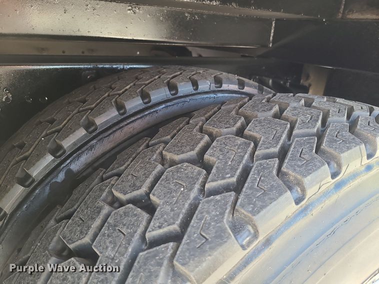 image for item MO9996 2007 International 4300  utility / service truck