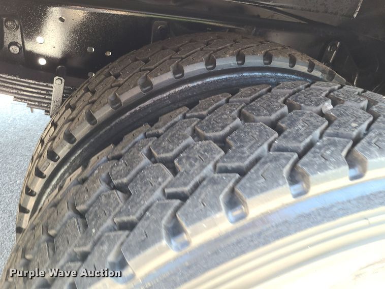 image for item MO9996 2007 International 4300  utility / service truck