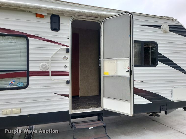 image for item MQ9532 2011 Forest River Wolf Pack  camper