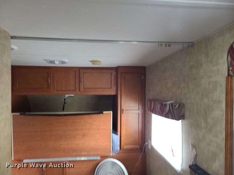 image for item MQ9532 2011 Forest River Wolf Pack  camper