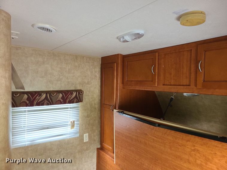 image for item MQ9532 2011 Forest River Wolf Pack  camper