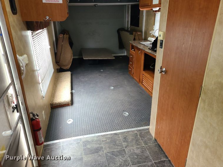 image for item MQ9532 2011 Forest River Wolf Pack  camper