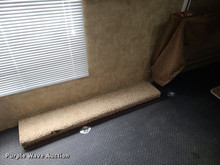 image for item MQ9532 2011 Forest River Wolf Pack  camper