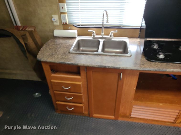 image for item MQ9532 2011 Forest River Wolf Pack  camper