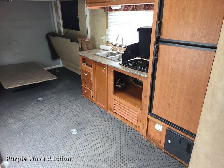 image for item MQ9532 2011 Forest River Wolf Pack  camper