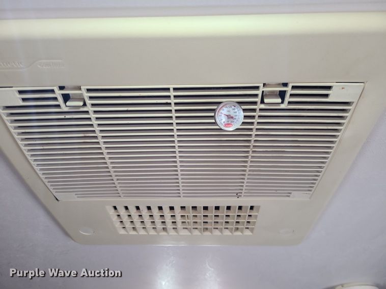 image for item MQ9532 2011 Forest River Wolf Pack  camper