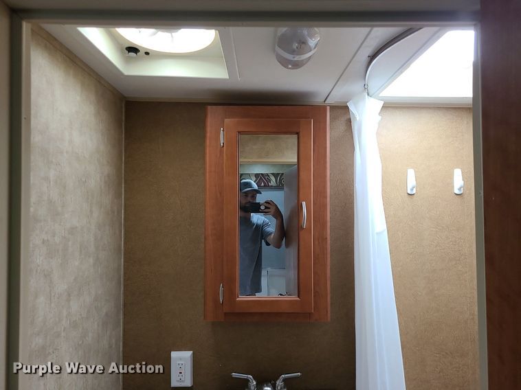 image for item MQ9532 2011 Forest River Wolf Pack  camper