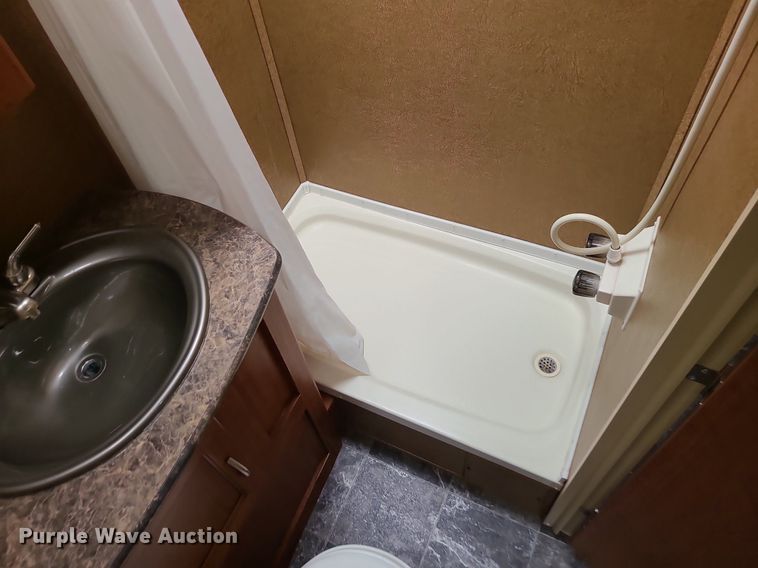 image for item MQ9532 2011 Forest River Wolf Pack  camper